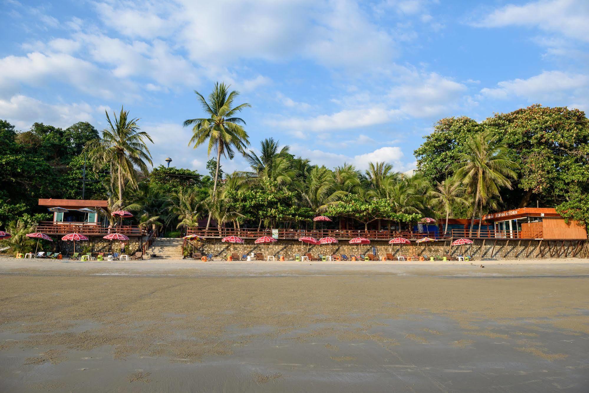 Baansuan Aokhai Beach Resort Mae Phim Eksteriør billede