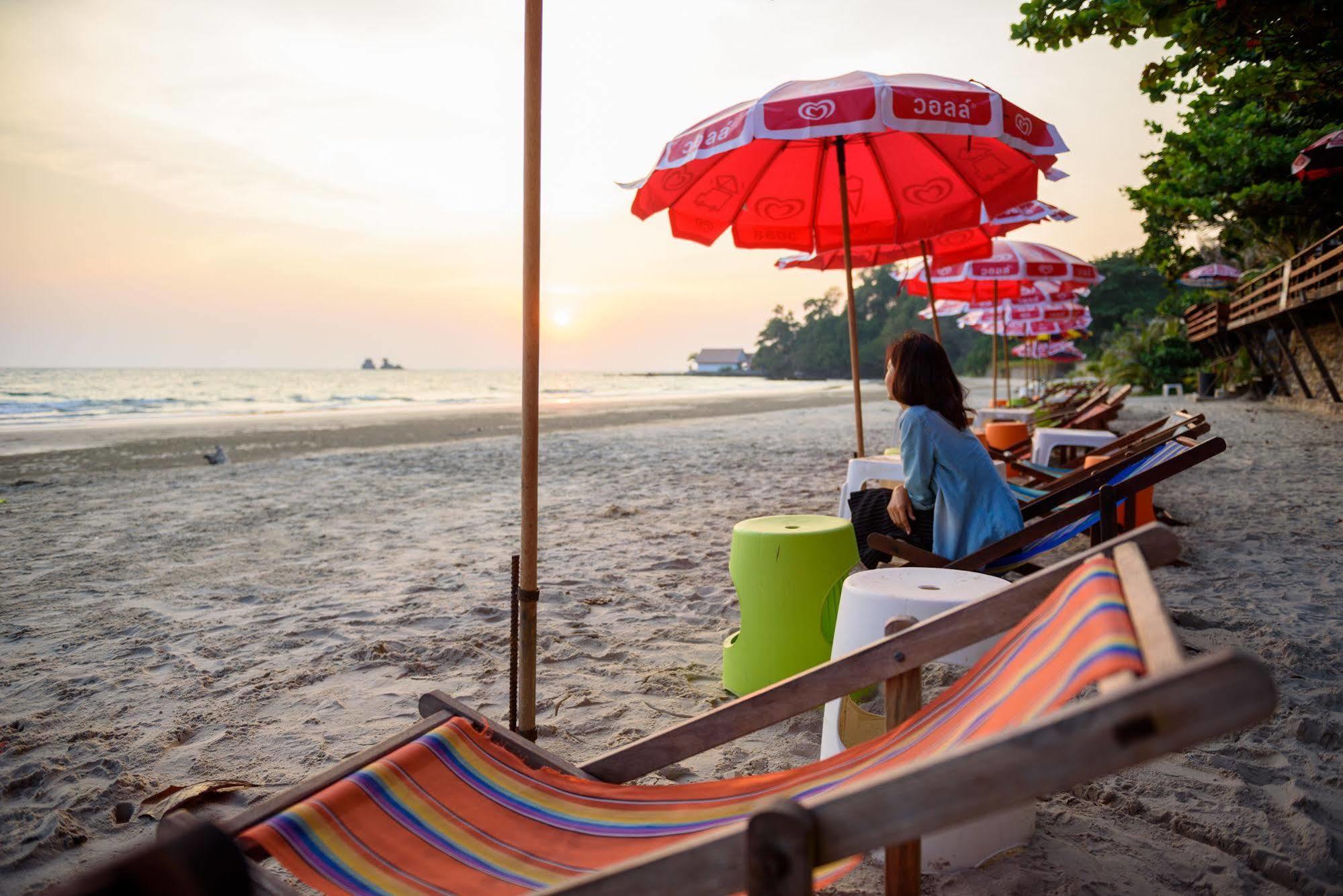 Baansuan Aokhai Beach Resort Mae Phim Eksteriør billede