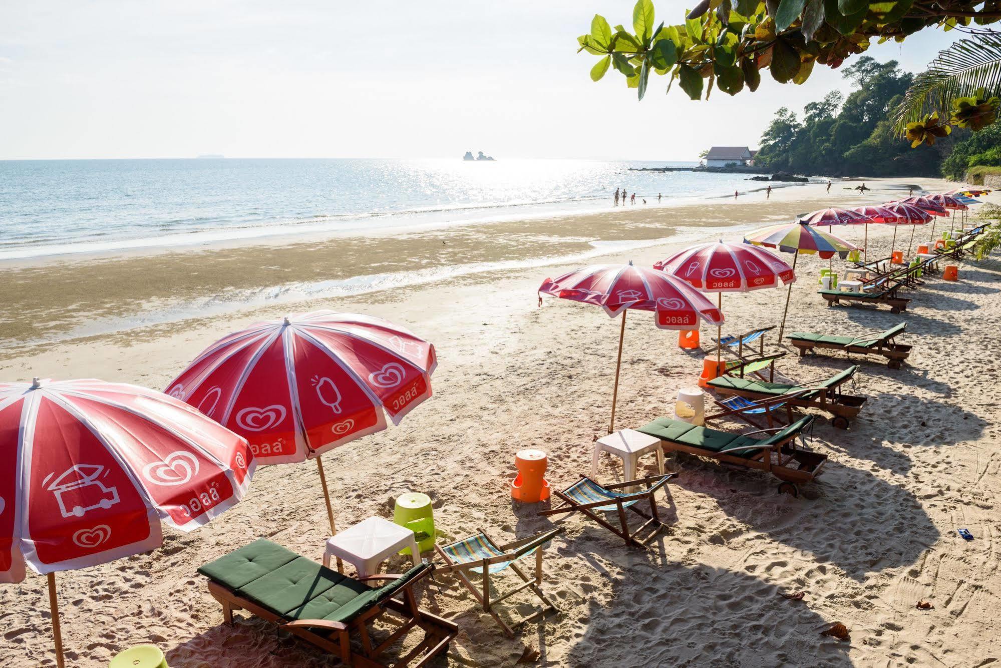 Baansuan Aokhai Beach Resort Mae Phim Eksteriør billede